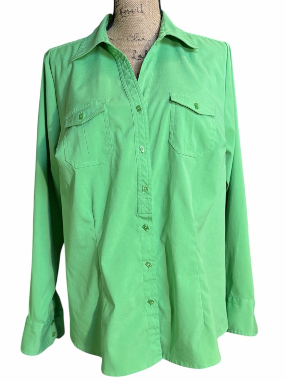 Lane Bryant Bright Green Button-Down Shirt with Chest Pockets  EC Size 14/16